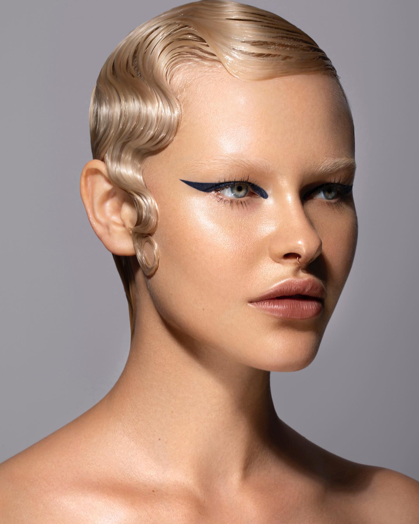 52 простые прически «пальчиковые волны», которые подчеркнут вашу естественную красоту в 2025 году