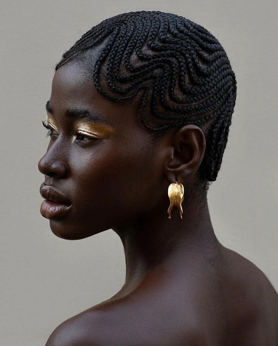 52 простые прически «пальчиковые волны», которые подчеркнут вашу естественную красоту в 2025 году