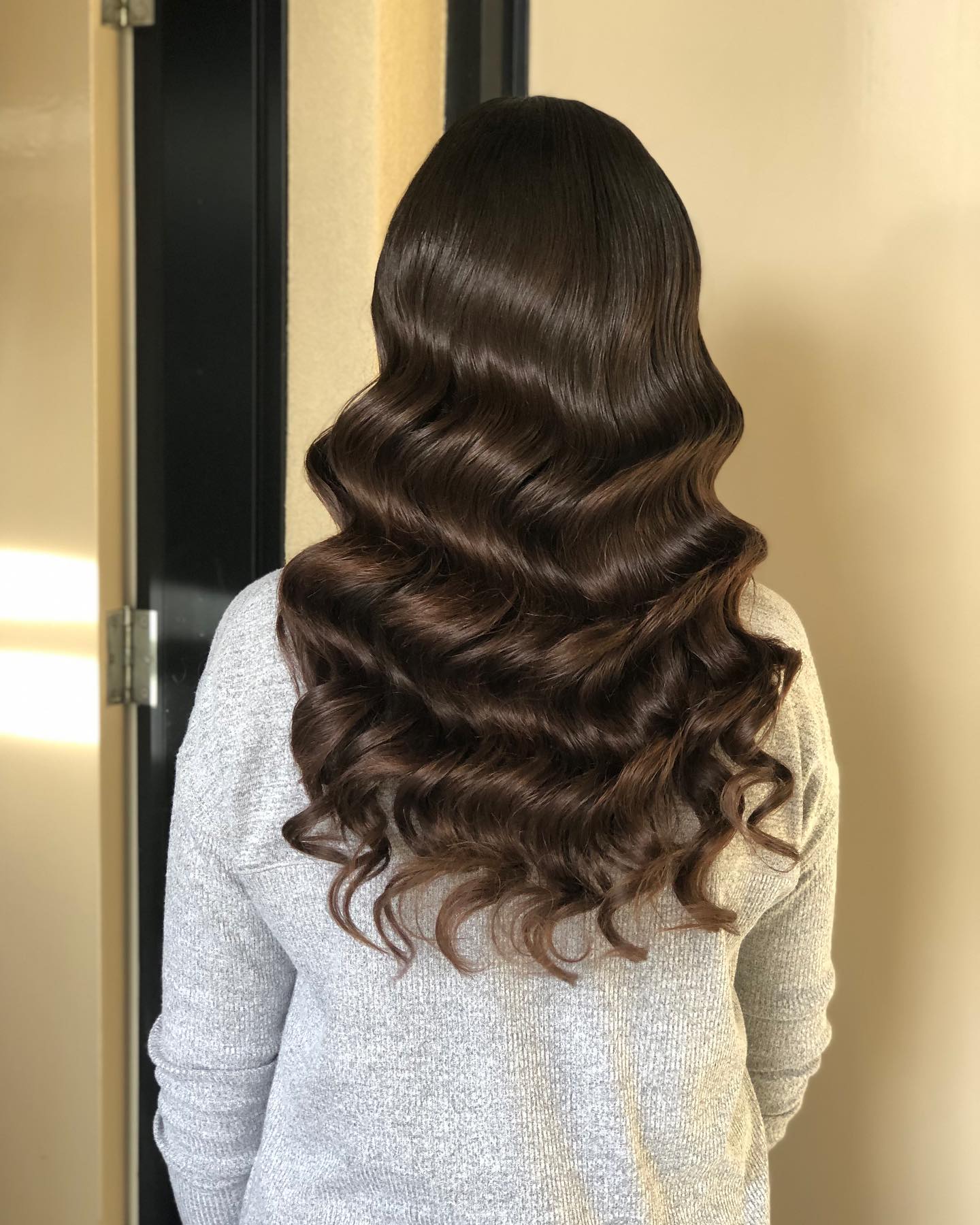 52 простые прически «пальчиковые волны», которые подчеркнут вашу естественную красоту в 2025 году