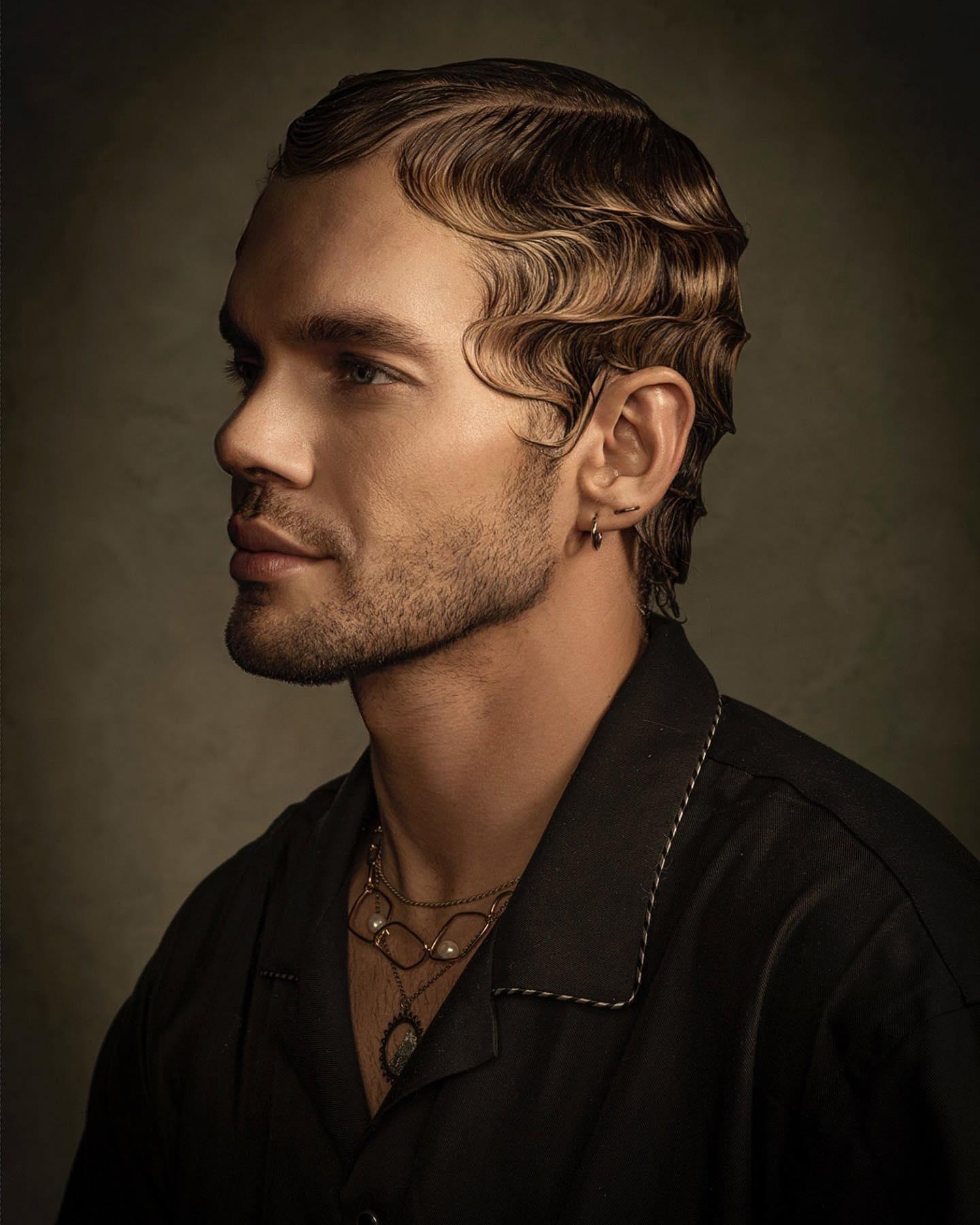 52 простые прически «пальчиковые волны», которые подчеркнут вашу естественную красоту в 2025 году