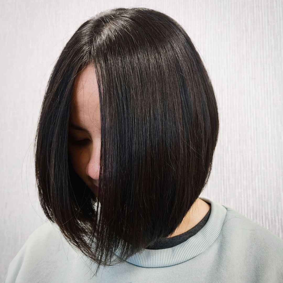 50 варіантів стрижок каре під кутом для 2025 року: як змінити образ без радикальних змін