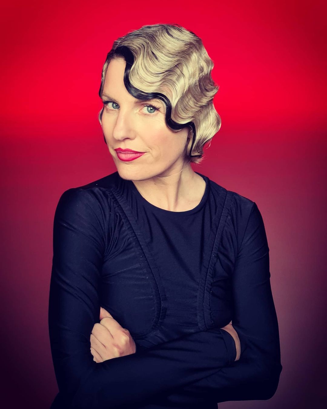 52 простые прически «пальчиковые волны», которые подчеркнут вашу естественную красоту в 2025 году