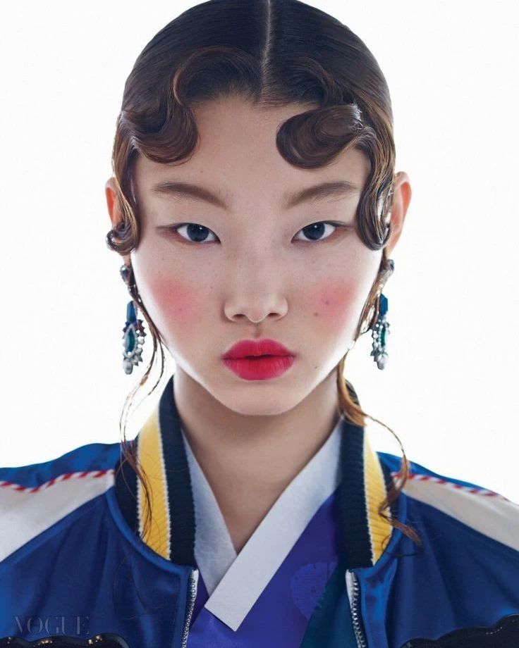 52 простые прически «пальчиковые волны», которые подчеркнут вашу естественную красоту в 2025 году