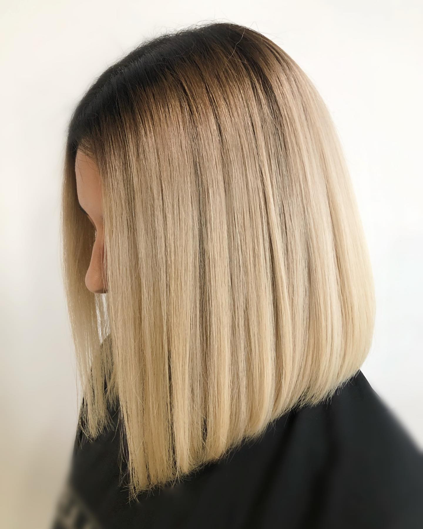 50 варіантів стрижок каре під кутом для 2025 року: як змінити образ без радикальних змін