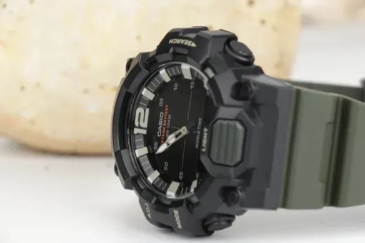 Военные часы наручные: почему их выбирают даже те, кто не служил